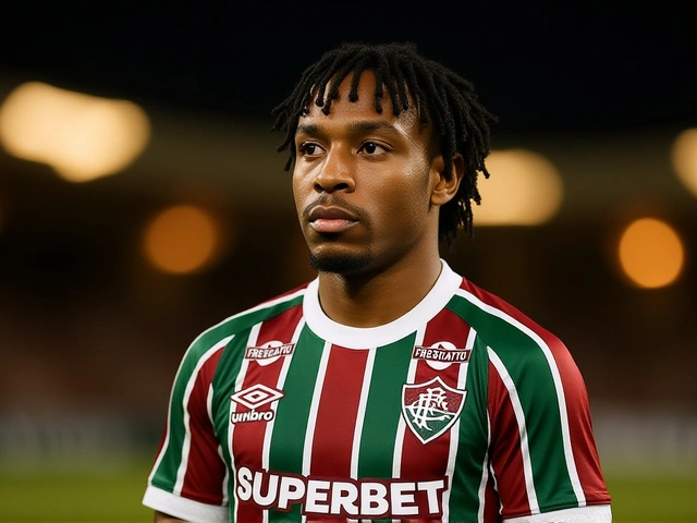 Keno pode iniciar contra o Mirassol após saída de Serna no Fluminense